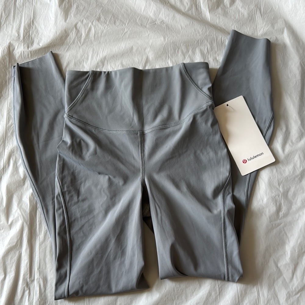 Lululemon Base Pace High-Rise Tight 25" - Rhino Grey 🦏 - Picture 8 of 8